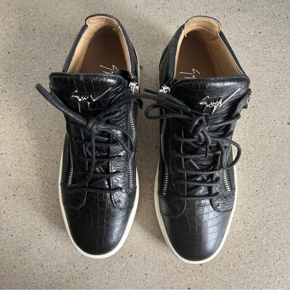 Giuseppe Zanotti Kriss Crocodile-Effect Leather Sneakers - Picture 3 of 10